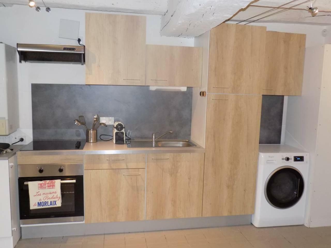 Charmant Studio A Colombages Морле Екстериор снимка